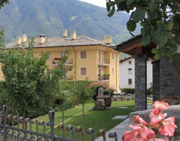 Fabbricato residenziale Società VAV